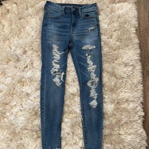 American Eagle Distressed Super Hi-Rise Jegging Size 2 Short.